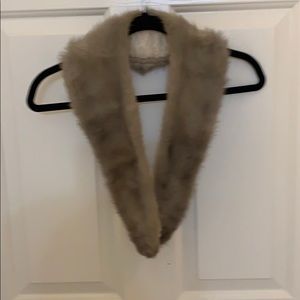 Vintage fur collar